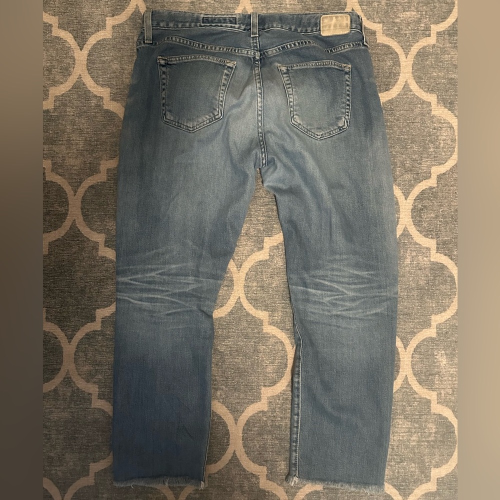 AG Adriano Goldschmied Crop Raw Hem Jeans Size 30